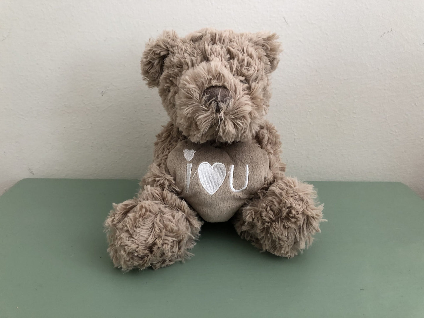 Baby: Soft heart brown bear